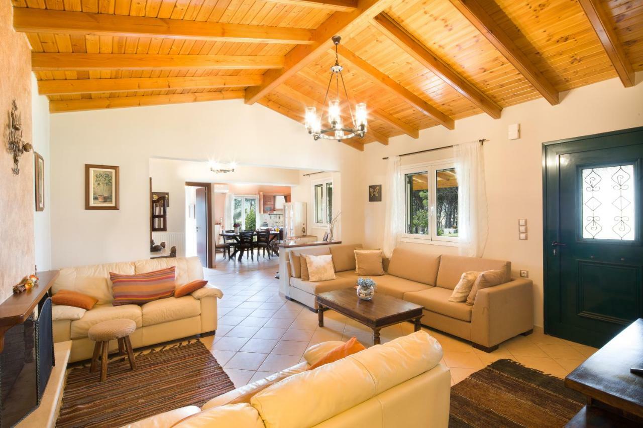 Villa Pine Forest Kompitsion Экстерьер фото
